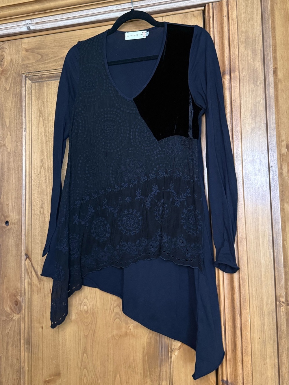 4 Love & Liberty by Johnny Was Black Embroidered Velvet Tunic Top Small Boho